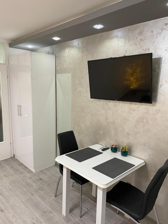 Manirosi 5 Apartment Суботица Экстерьер фото
