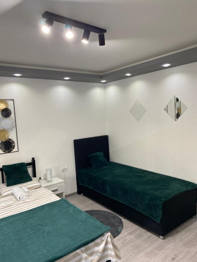 Manirosi 5 Apartment Суботица Экстерьер фото