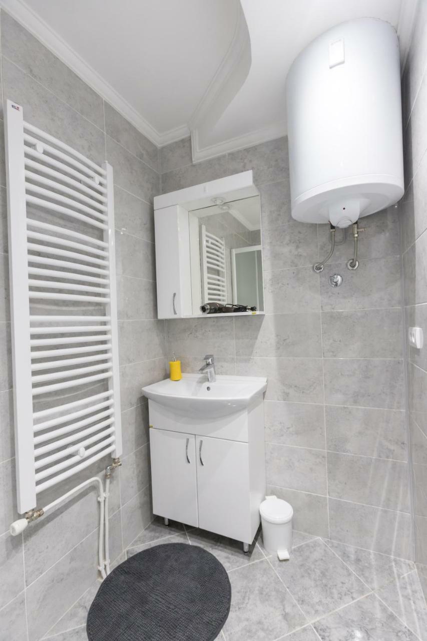 Manirosi 5 Apartment Суботица Экстерьер фото